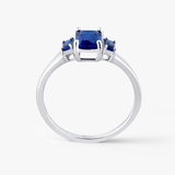 Pierścionek srebrny z niebieskimi cyrkoniami