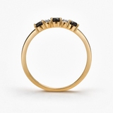 Pierścionek złoty z czarnymi szafirami