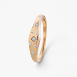 Pierścionek złoty z diamentami