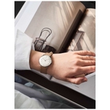 ZEGAREK JUNGHANS MAX BILL HANDAUFZUG