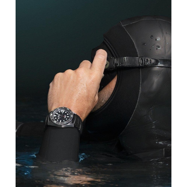 ZEGAREK TIMEX DEEPWATER REEF 200 TITANIUM AUTOMATIC