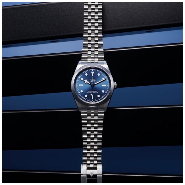 TUDOR BLACK BAY ONE 39