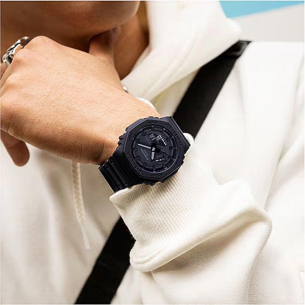 ZEGAREK G-SHOCK CLASSIC GA-2100 SERIES