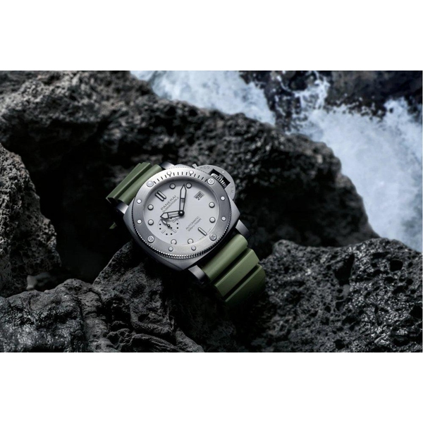 ZEGAREK PANERAI SUBMERSIBLE