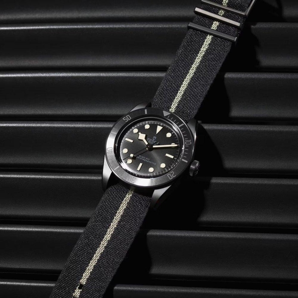 TUDOR BLACK BAY CERAMIC