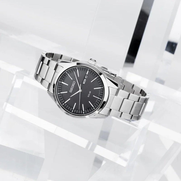 ZEGAREK SEIKO CLASSIC QUARTZ SOLAR