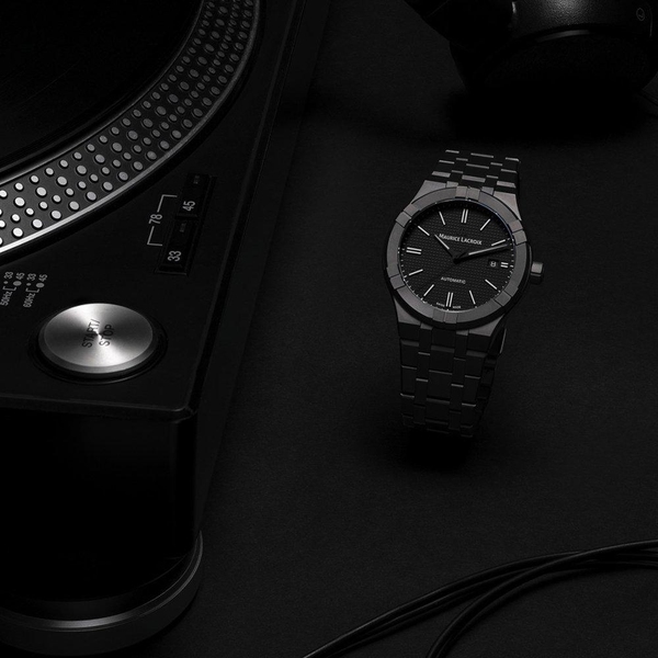 ZEGAREK MAURICE LACROIX AIKON AUTOMATIC
