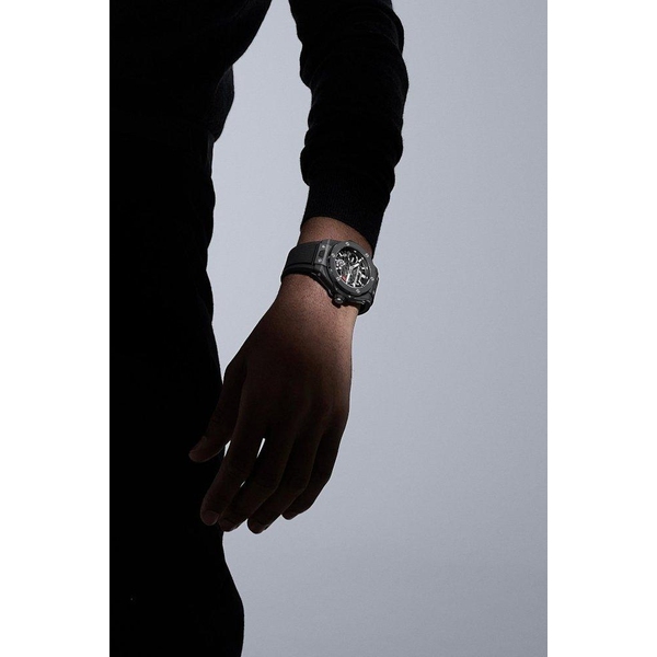 ZEGAREK HUBLOT BIG BANG MECA-10 BLACK MAGIC