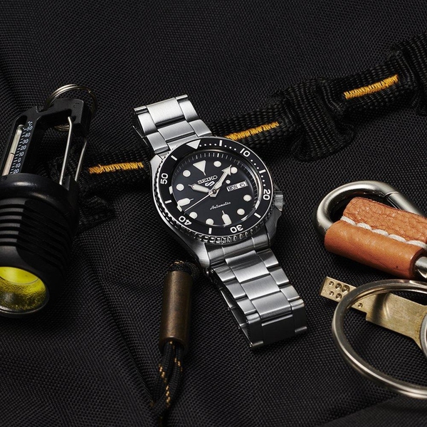 ZEGAREK SEIKO 5 SPORTS AUTOMATIC