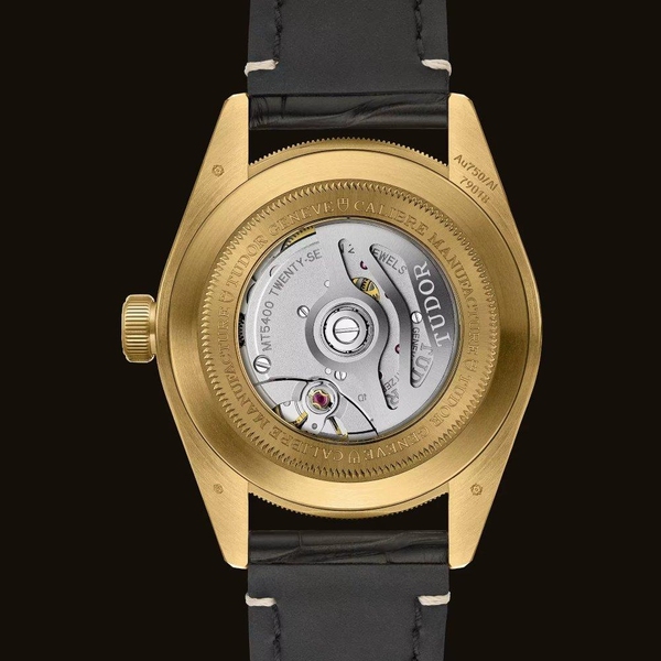 TUDOR BLACK BAY 59 18K