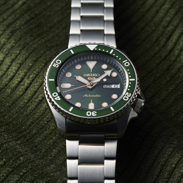 ZEGAREK SEIKO 5 SPORTS AUTOMATIC