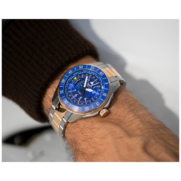 ZEGAREK AVIATOR AIRACOBRA GMT
