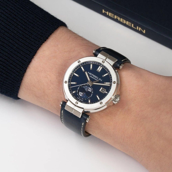 ZEGAREK HERBELIN NEWPORT AUTOMATIC MOONPHASE
