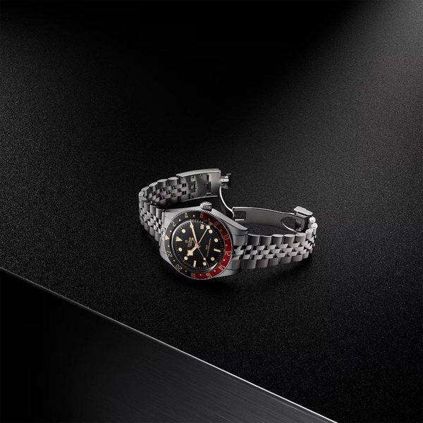 TUDOR BLACK BAY 58 GMT