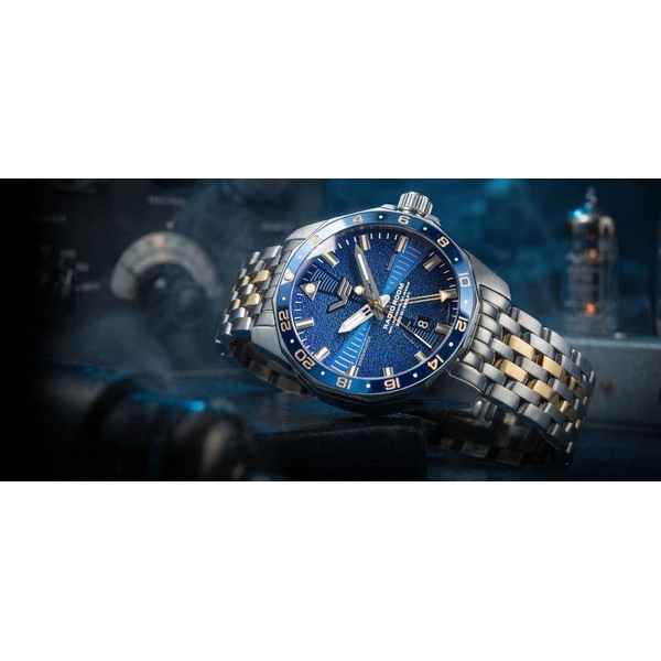 ZEGAREK VOSTOK EUROPE ROCKET N-1 RADIO ROOM LIMITED EDITION