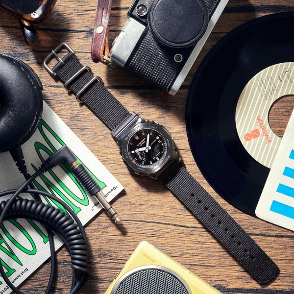 ZEGAREK G-SHOCK ANALOG-DIGITAL 2100 SERIES
