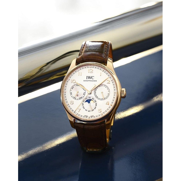 ZEGAREK IWC SCHAFFHAUSEN PORTUGIESER PERPETUAL CALENDAR 42