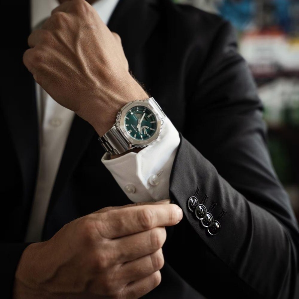 ZEGAREK G-SHOCK CLASSIC GM-2100 SERIES
