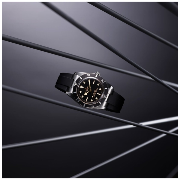 TUDOR BLACK BAY 54