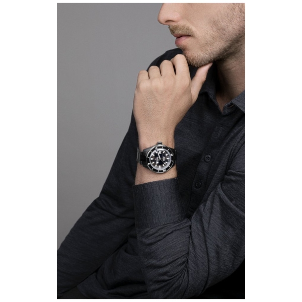 ZEGAREK RADO CAPTAIN COOK HIGH-TECH CERAMIC DIVER
