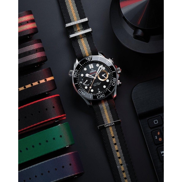 ZEGAREK OMEGA SEAMASTER DIVER 300M 007 FIRST LIGHT