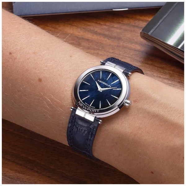 ZEGAREK HERBELIN NEWPORT SLIM