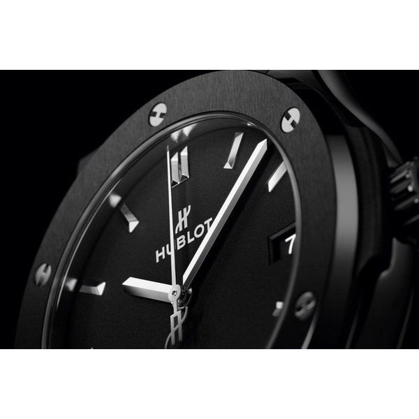 ZEGAREK HUBLOT CLASSIC FUSION BLACK MAGIC