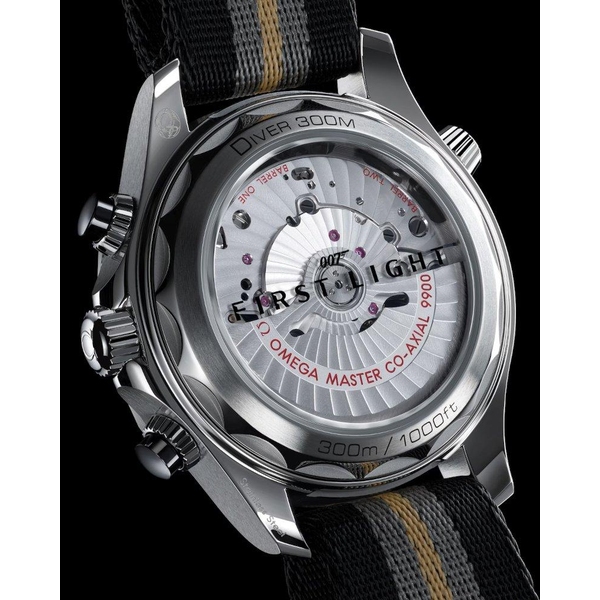 ZEGAREK OMEGA SEAMASTER DIVER 300M 007 FIRST LIGHT