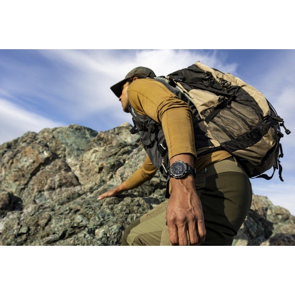 ZEGAREK GARMIN INSTINCT CROSSOVER AMOLED TACTICAL EDITION 46,6MM
