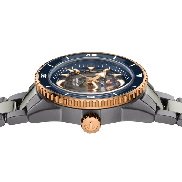 ZEGAREK RADO CAPTAIN COOK HIGH-TECH CERAMIC SKELETON