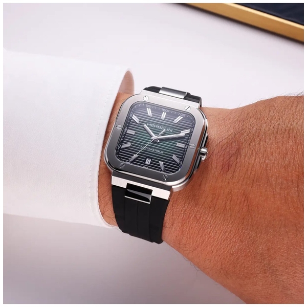 ZEGAREK HERBELIN CAP CAMARAT SQUARE AUTOMATIC