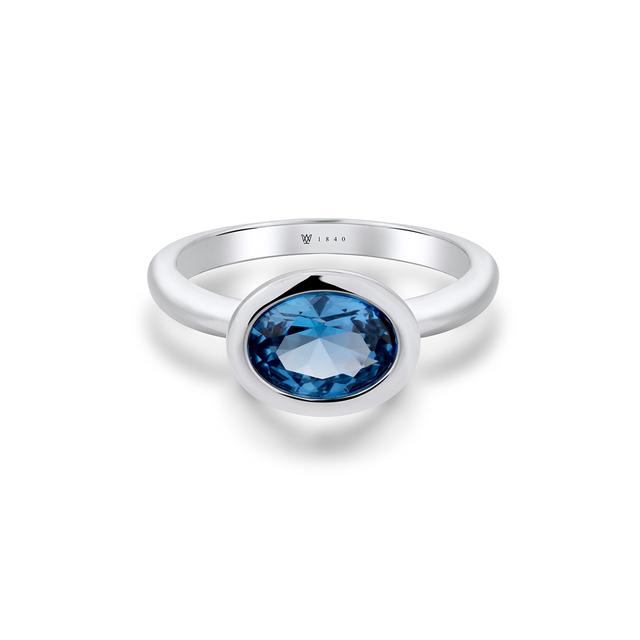 Pierścionek srebrny z niebieską cyrkonią