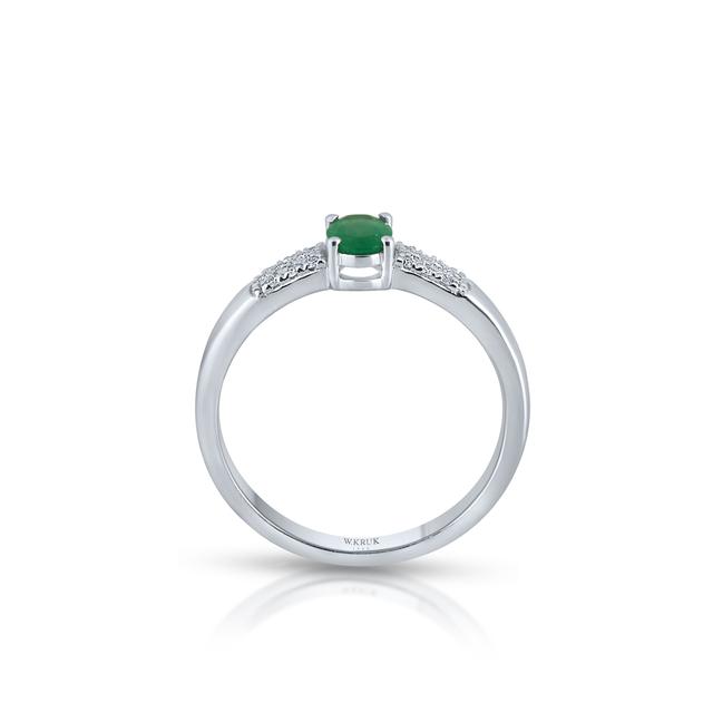 Pierścionek białe złoto z brylantami i szmaragdem