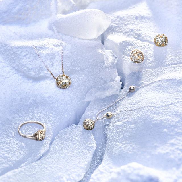 Kolczyki złote Follow