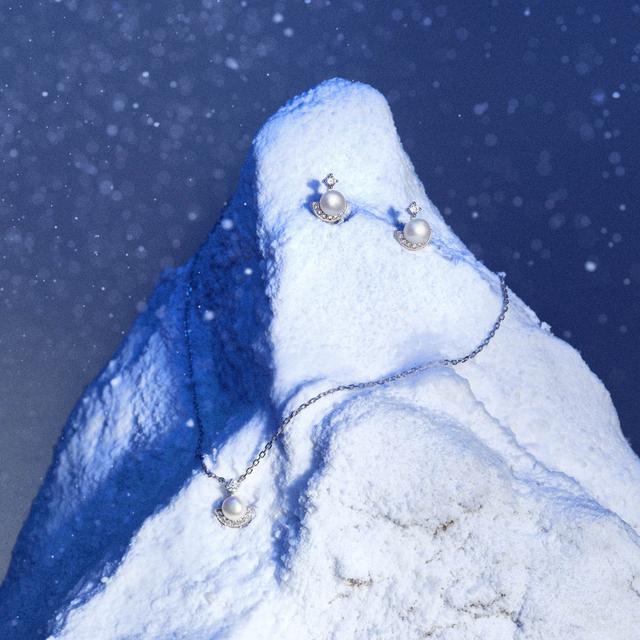 Naszyjnik srebrny z perłą i cyrkoniami