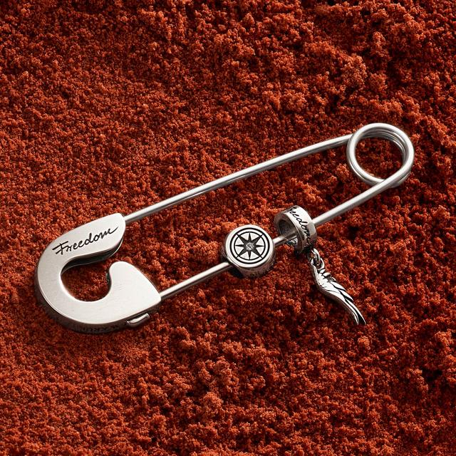 Zawieszka srebrna Freedom