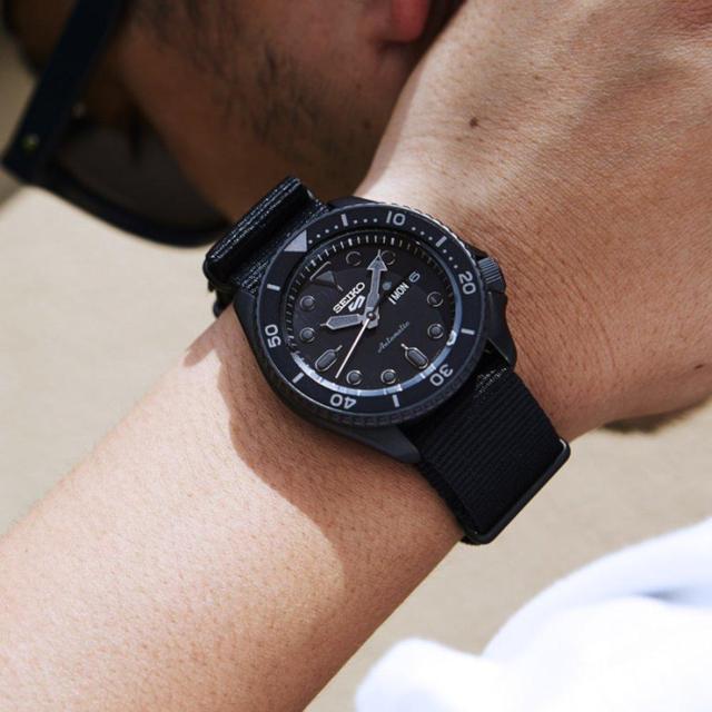 ZEGAREK SEIKO 5 SPORTS AUTOMATIC