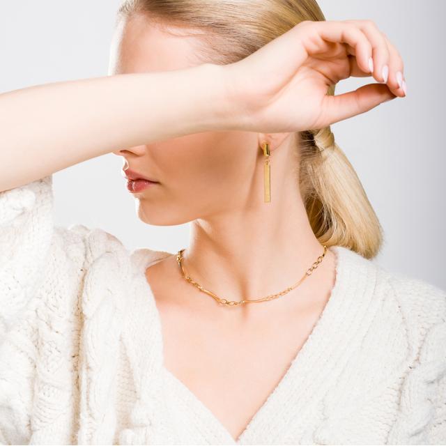 Naszyjnik złoty z elementem pancerki