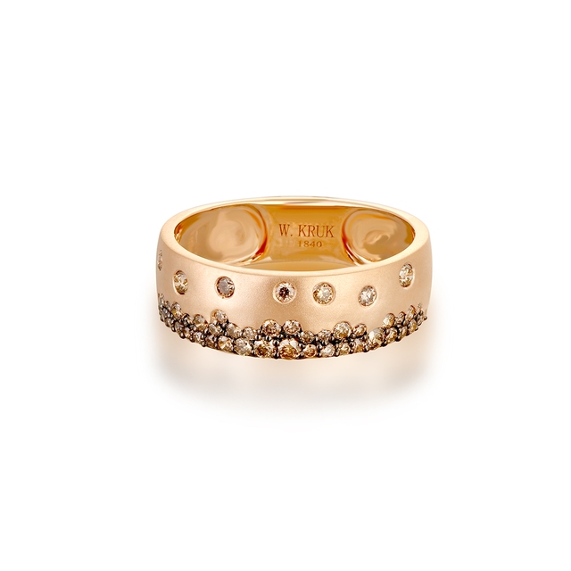 Pierścionek złoty z diamentami