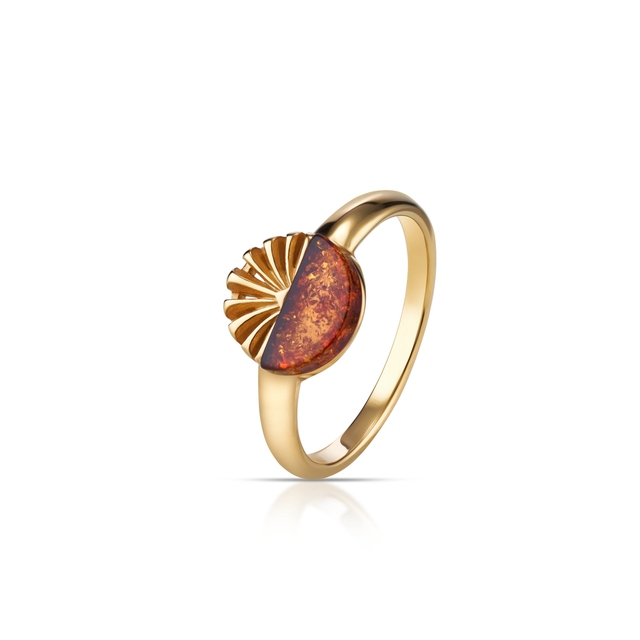 Pierścionek złocony z bursztynem