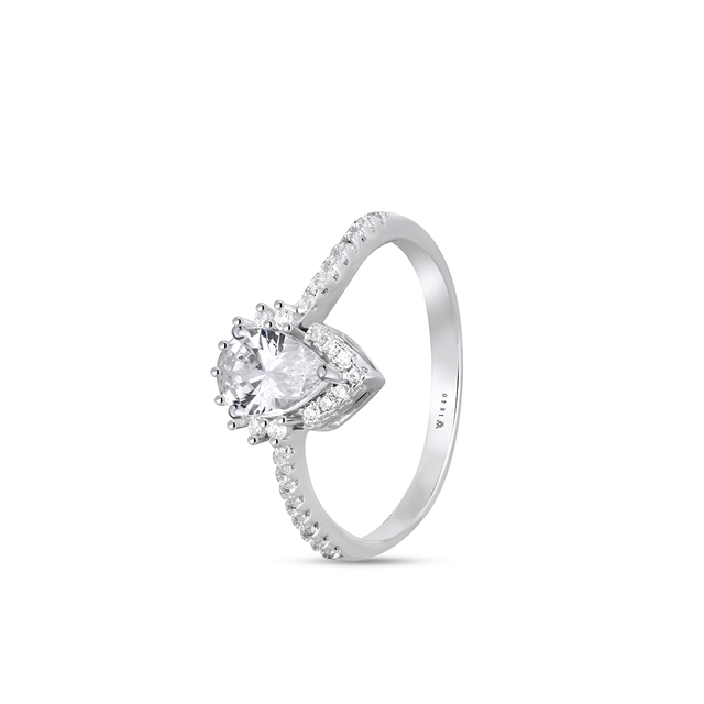 Pierścionek srebrny z cyrkoniami