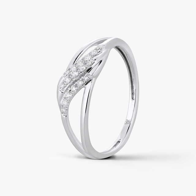 Pierścionek złoty z diamentami