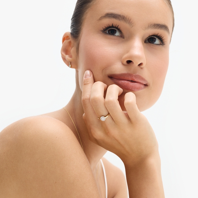 Pierścionek złoty z diamentami