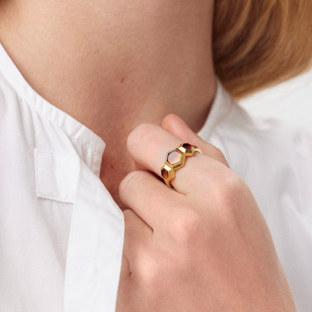 Pierścionek srebrny z bursztynem Miodowa