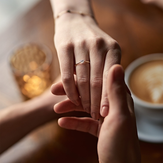 Pierścionek zaręczynowy złoty Doskonały