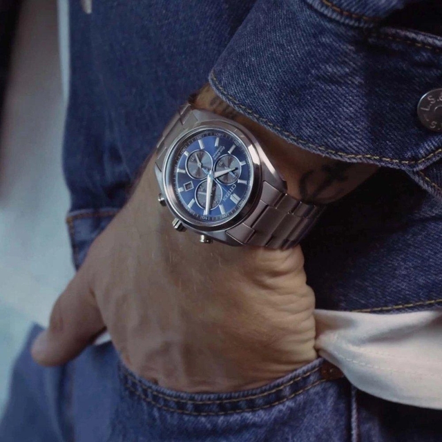 ZEGAREK CITIZEN ECO-DRIVE SUPER TITANIUM CHRONOGRAPH