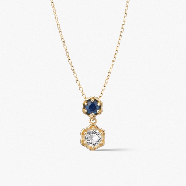 Wisiorek złoty Kwiaty Nocy Borówka