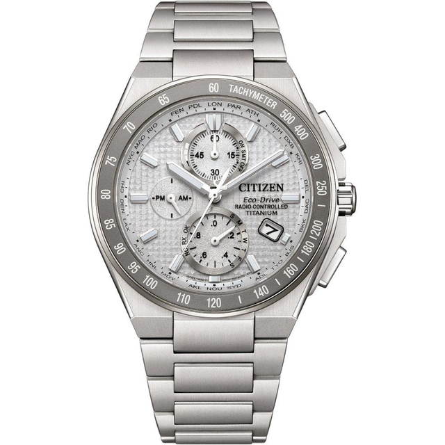 ZEGAREK CITIZEN RADIO CONTROLLED SUPER TITANIUM CHRONOGRAPH