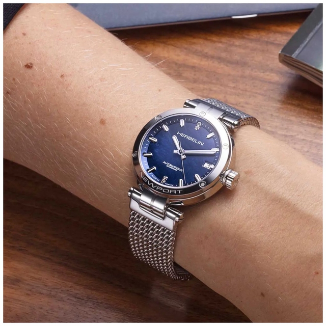 ZEGAREK HERBELIN NEWPORT AUTOMATIC