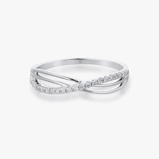 Pierścionek złoty z diamentami